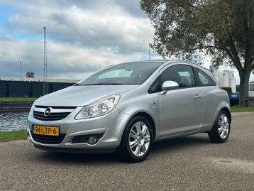 Opel Corsa 1.2 16V Cosmo | Clima | Cruise | beschikbaar voor biedingen