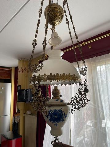 Olielamp beschikbaar voor biedingen