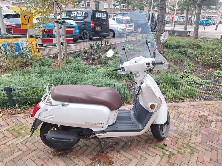 Kymco like tt 50, Fietsen en Brommers, Brommeronderdelen | Scooters, Gebruikt, Kymco, Overige typen, Ophalen of Verzenden