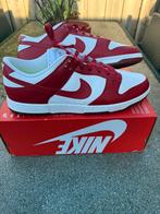 Te koop nieuw paar nike dubk low in maat 49,5 (49.5), Kleding | Heren, Schoenen, Overige kleuren, Nike, Nieuw, Ophalen of Verzenden