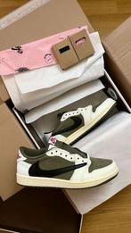 Travis Scott Nike Air Jordan 1 Low 1 op 1, Ophalen of Verzenden, Nieuw, Overige kleuren, Sneakers of Gympen