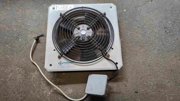 Ventilator groot beschikbaar voor biedingen