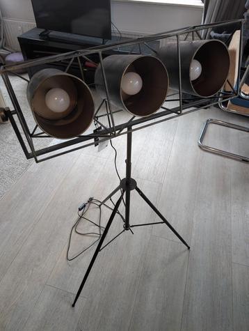 Industriële Lamp - Zo Goed Als Nieuw! beschikbaar voor biedingen