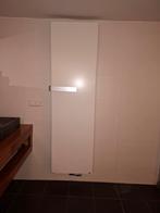 Vasco Handdoekradiator Design Thermostaatkraan, Doe-het-zelf en Verbouw, Verwarming en Radiatoren, Ophalen, Gebruikt, Radiator