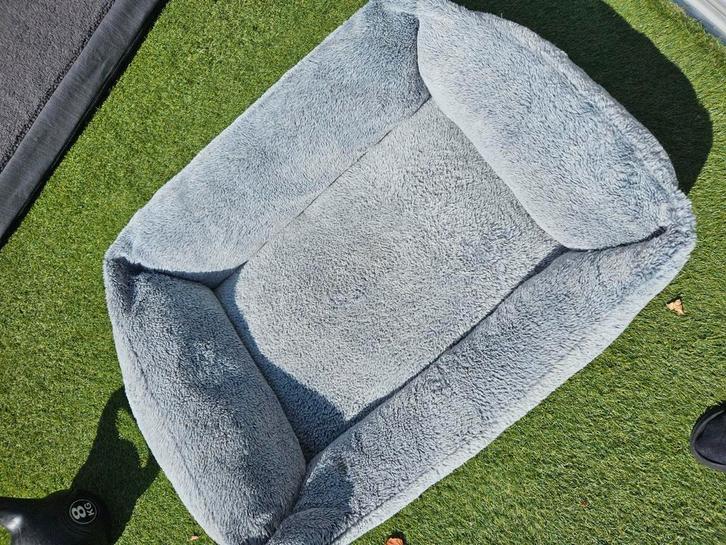 Adori Hondenmand Isola Grijs - Hondenmand - 86x68x30 cm, Dieren en Toebehoren, Hondenmanden, Zo goed als nieuw, Ophalen of Verzenden