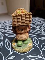 Hallmark Beeldje Egel met Mand - Serie 191, Verzamelen, Beelden en Beeldjes, Ophalen of Verzenden, Zo goed als nieuw, Dier