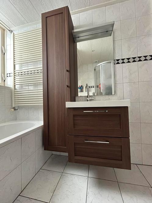 Badkamermeubels, wastafelmeubel + hoge kast IKEA, Huis en Inrichting, Badkamer | Badkamermeubels, Zo goed als nieuw, Wastafelkast
