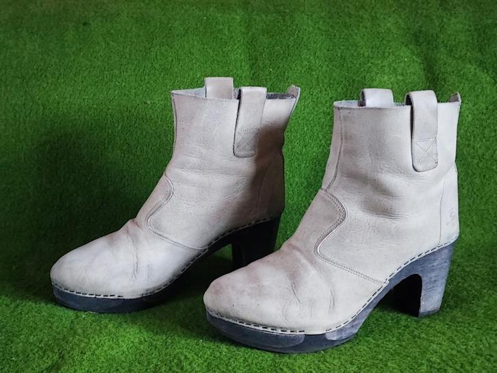 Clumpy's Mare enkellaarsjes met hoge hak - maat 41, Kleding | Dames, Schoenen, Gedragen, Lage of Enkellaarzen, Beige, Ophalen of Verzenden