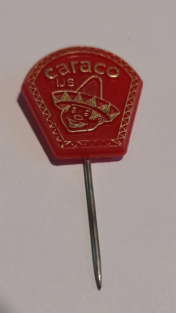 Caraco US Speldje met Mexicaanse Sombrero, Ophalen of Verzenden, Gebruikt, Figuurtje, Speldje of Pin