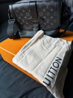 Louis vuitton tas, Sieraden, Tassen en Uiterlijk, Tassen | Schoudertassen, Overige merken, Zwart, Ophalen of Verzenden, Zo goed als nieuw