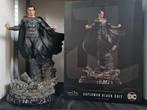 Weta Premium Format - Superman black suit, Verzamelen, Ophalen, Zo goed als nieuw