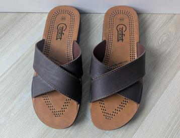 Donkerbruine Sandalen Instappers Slippers | Maat 43 |  beschikbaar voor biedingen