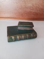 Woondecoratie in de vorm van 2 stenen boekjes, Huis en Inrichting, Ophalen, Nieuw