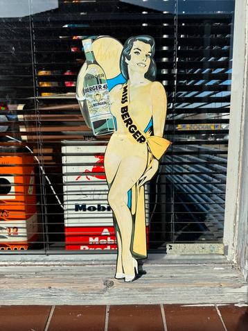 Vintage Miss Berger Reclamebord Pin Up beschikbaar voor biedingen