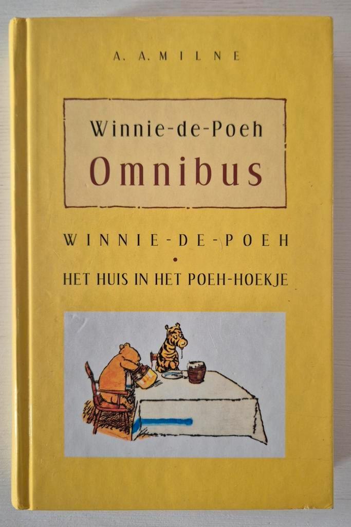 Winnie-de-Poeh en Het huis in het Poeh-hoekje (Omnibus), Boeken, Kinderboeken | Jeugd | onder 10 jaar, Zo goed als nieuw, Ophalen of Verzenden