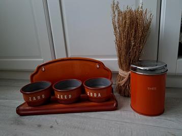 Brocante oranje emaille rekje zand zeep soda  beschikbaar voor biedingen