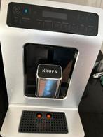 Krups koffie apparaat EA893D, Witgoed en Apparatuur, Koffiezetapparaten, Afneembaar waterreservoir, Gebruikt, Koffiemachine, 2 tot 4 kopjes