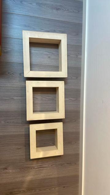 3D lijst X 3 beschikbaar voor biedingen