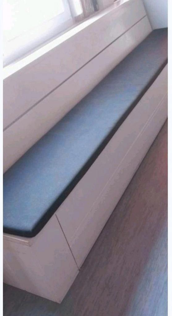 Eetkamerbank klepbank met kussen, Huis en Inrichting, Complete eetkamers, Ophalen