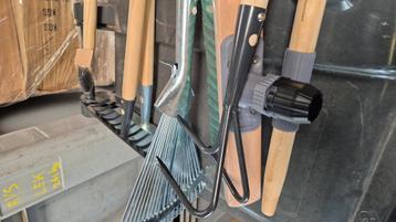 Te koop set van 6 stuks nieuw tuingereedschap.  beschikbaar voor biedingen