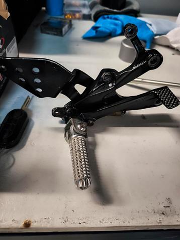 Schetsplaat link&rechts Yamaha R6 99-02 beschikbaar voor biedingen