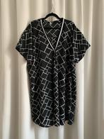 Miss Etam Zwarte Jurk met witte strepen mt 52, Ophalen of Verzenden, Zo goed als nieuw, Jurk, Miss Etam.