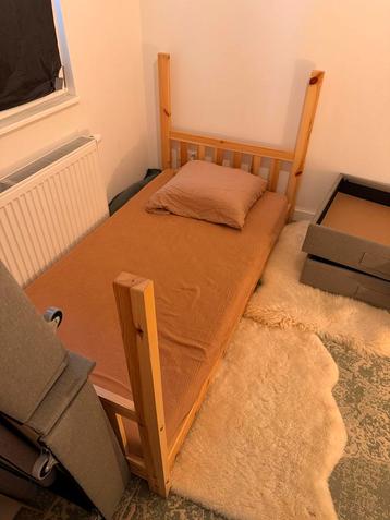 Peuterbed 160x80 met dakje & matras beschikbaar voor biedingen