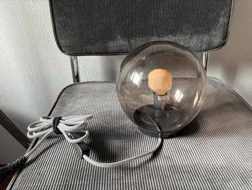 IKEA Fado Tafellamp - Stijlvol Design beschikbaar voor biedingen