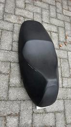 Aprilia Leonardo zadel / buddyseat, Fietsen en Brommers, Ophalen of Verzenden, Zo goed als nieuw, Zadel