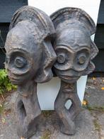 2 maskers van papmaché - Afrikaans-, Antiek en Kunst, Kunst | Beelden en Houtsnijwerken, Ophalen of Verzenden