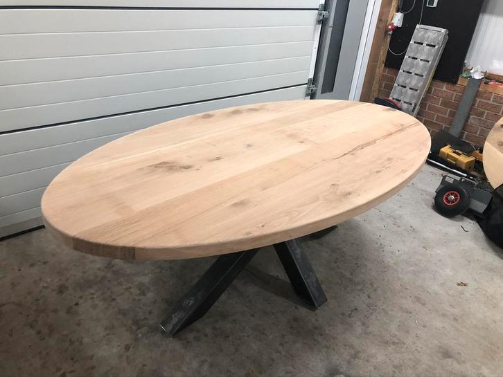 Mooie massief eiken ovale tafels met industriele poot, Huis en Inrichting, Tafels | Eettafels, Nieuw, 100 tot 150 cm, 200 cm of meer