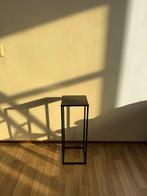 Decoratief tafeltje hout/metaal, Huis en Inrichting, Tafels | Bijzettafels, Minder dan 55 cm, Geen idee, Vierkant, Zo goed als nieuw