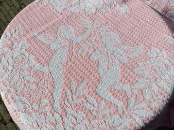 Romantisch roze sprei met cherubijntjes 2.00 x 2.30 mt (RV4) beschikbaar voor biedingen