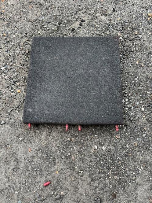 Rubberen tegels ca 50x50x6 speeltoestel stal ed ruim 9m2, Tuin en Terras, Tegels en Klinkers, Gebruikt, Overige typen, Rubber
