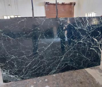 Marmeren platen 2cm dik beschikbaar voor biedingen