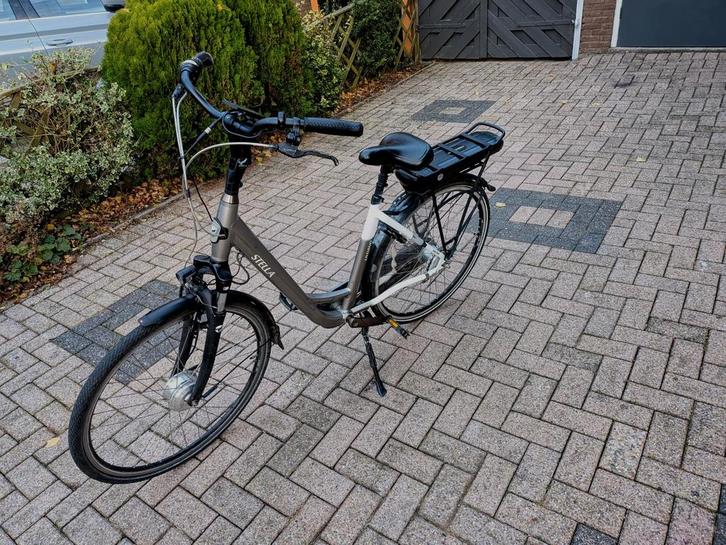 STELLA LIVORNO. Electrische fiets!, Fietsen en Brommers, Fietsen | Dames | Damesfietsen, Overige merken, Versnellingen, 56 cm of meer
