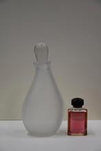 factice parfumfles frosted glas met helder kristallen dop, Verzamelen, Parfumverzamelingen, Ophalen of Verzenden, Zo goed als nieuw