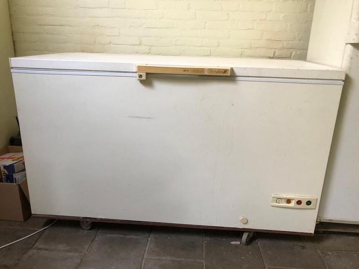 Diepvrieskist - Gratis af te halen, Witgoed en Apparatuur, Vriezers en Diepvrieskisten, Gebruikt, Vrijstaand, Vrieskist, 85 tot 120 cm