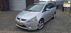 Mitsubishi Grandis 2.4-16V Intense 6p., Auto's, Mitsubishi, 6 stoelen, 92 €/maand, Euro 4, Zilver of Grijs