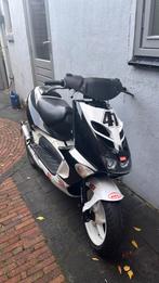 Aprilia SR 50 lc dd, Fietsen en Brommers, Ophalen of Verzenden, Zo goed als nieuw, Tweetakt, SR 50