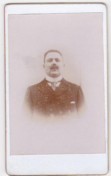 CDV van een Man beschikbaar voor biedingen