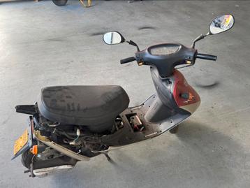 Scooter voor onderdelen beschikbaar voor biedingen