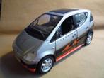 Mercedes Benz A Klasse F1 Hakkinen Maisto 1:18 OPKNAPPER, Hobby en Vrije tijd, Modelauto's | 1:18, Ophalen of Verzenden, Gebruikt