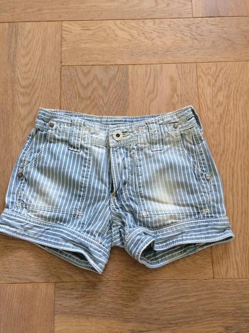 Leuke stoere korte spijkerlook broek van Replay maat 116, Kinderen en Baby's, Kinderkleding | Maat 116, Gebruikt, Meisje, Broek