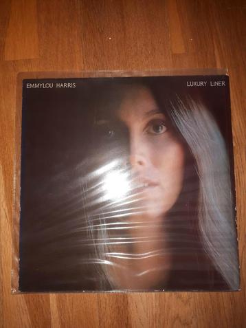 Emmylou Harris - Luxury Liner LP beschikbaar voor biedingen