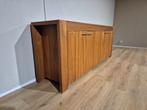 Delato - Artimo - Dressoir - Notenhout - Design, Zo goed als nieuw, 200 cm of meer, Delato Artimo dressoir, notenhout, kast, planken, deuren, design