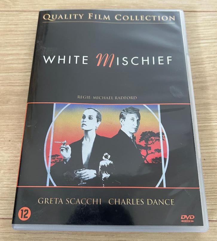 DVD White Mischief Greta Scacchi Charles Dance QFC, Cd's en Dvd's, Dvd's | Drama, Zo goed als nieuw, Waargebeurd drama, Alle leeftijden