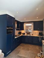 Donkerblauwe Hoekkeuken met Composiet Blad, Gebruikt, Blauw, Hoekkeuken, Ophalen of Verzenden