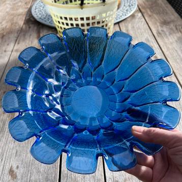 Vintage kobaltblauwe schaal, fruitschaal, of voor decoratie beschikbaar voor biedingen