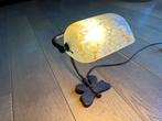 lampje art deco met smeedijzeren voet in vlindervorm, Ophalen of Verzenden